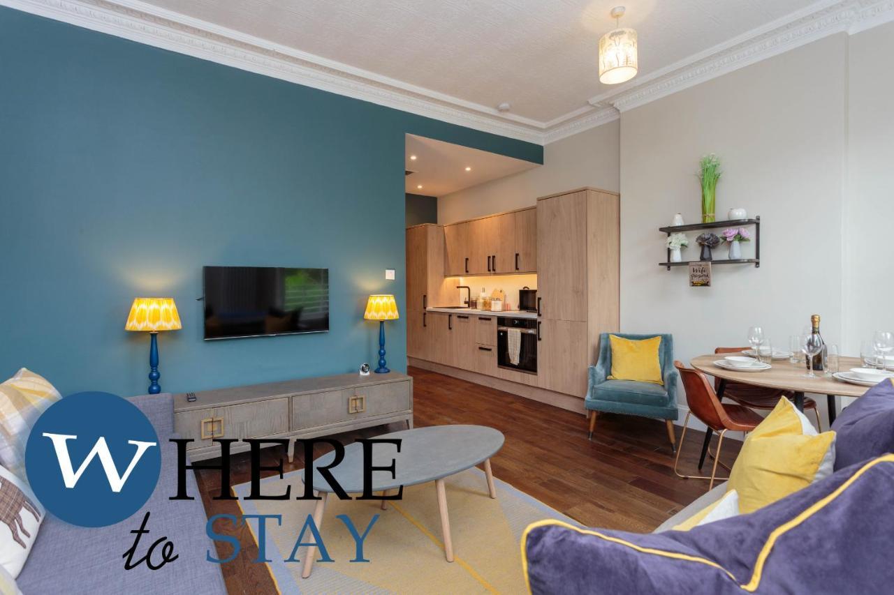 Stylish 2Bed Apartment Underneath Edinburgh Castle Exterior photo